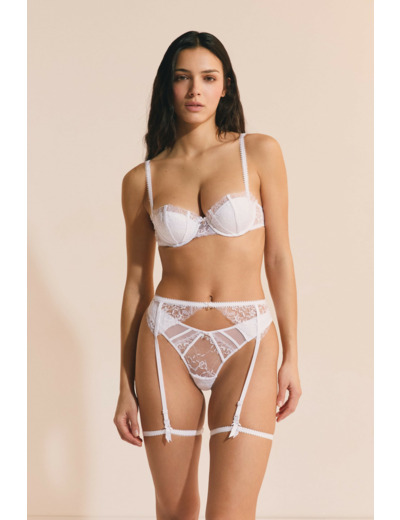 Porte-jarretelles en dentelle,Porte-jarretelles en dentelle;${refinementColor}