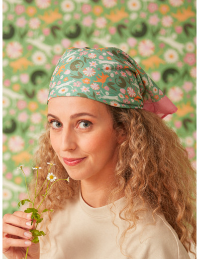 Foulard imprimé chats et fleurs