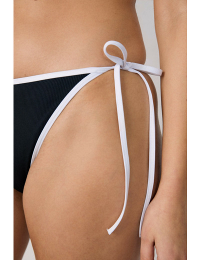 Bikini ficelle bas de maillot