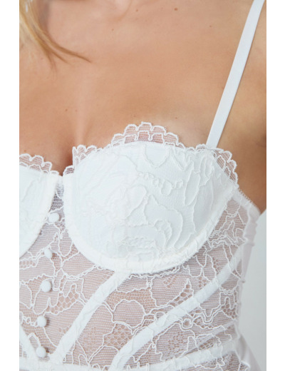 Guêpière en dentelle