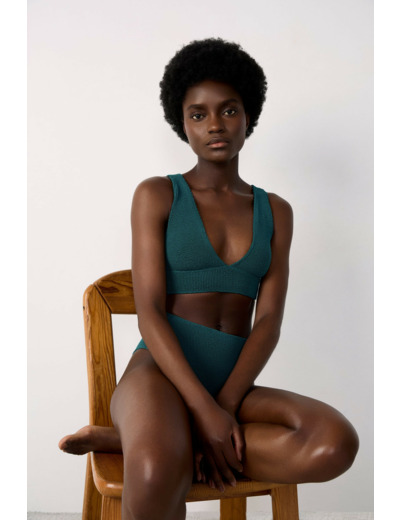 Triangle haut de maillot en matière extensible