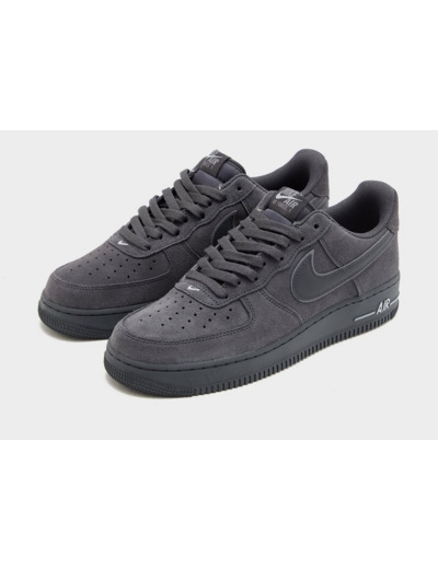 Nike Air Force 1 ’07 LV8