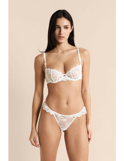 Tanga en dentelle,Tanga en dentelle;${refinementColor}