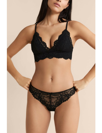 Tanga en dentelle,Tanga en dentelle;${refinementColor}