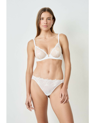 Tanga en broderie,Tanga en broderie;${refinementColor}