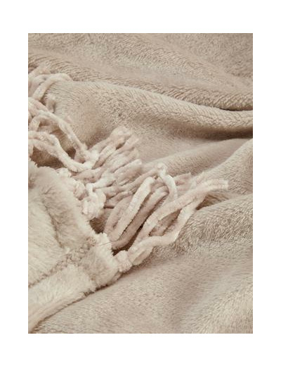 Grande couverture duveteuse avec finition à pampilles