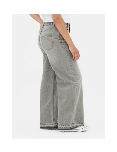 Jean à ourlets effilochés