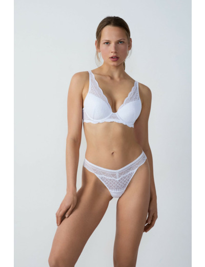 String en dentelle,String en dentelle;${refinementColor}