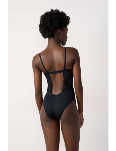 Body en dentelle dos ouvert