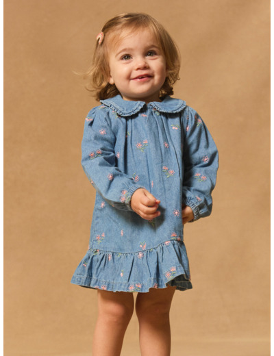 Robe en jean fleuri