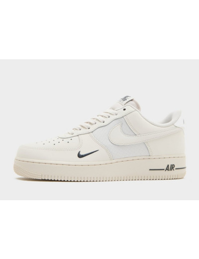 Nike Air Force 1 '07 LV8