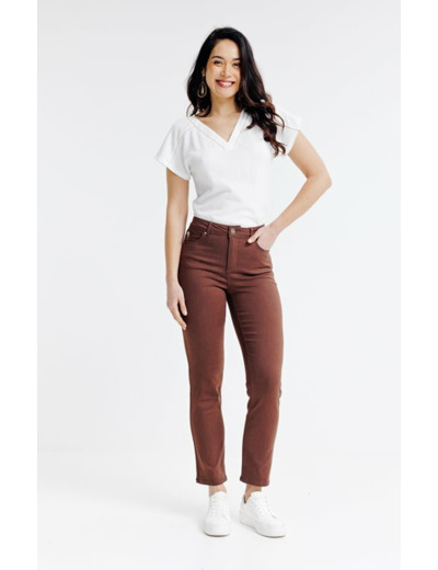 Pantacourt contenant du modal