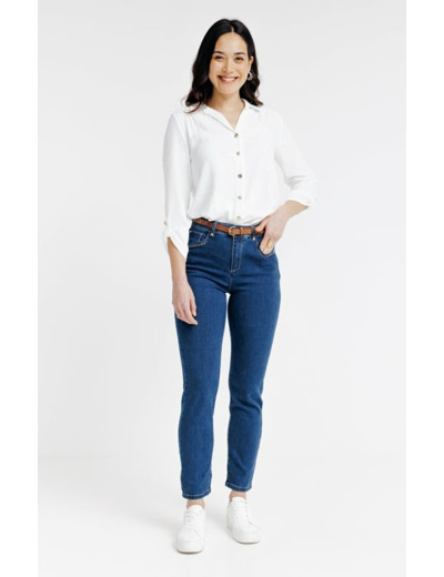 Pantacourt en denim détails clous dorés