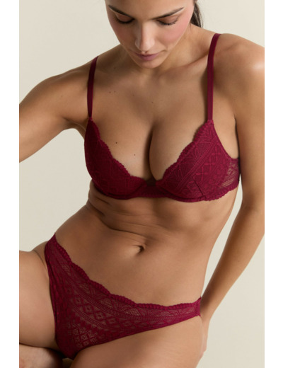 Culotte en dentelle,Culotte en dentelle;${refinementColor}