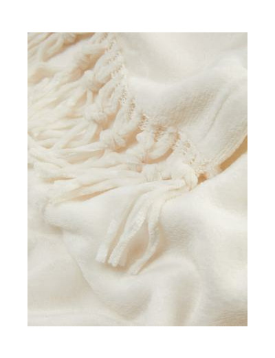 Grande couverture duveteuse avec finition à pampilles