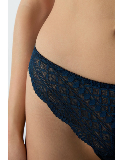 Tanga en dentelle