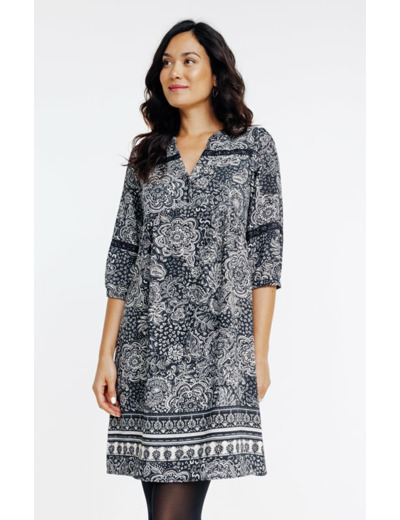 Robe courte manches 3/4