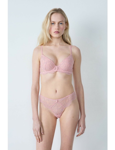 Soutien-gorge N.2 - Le push-up plongeant en dentelle