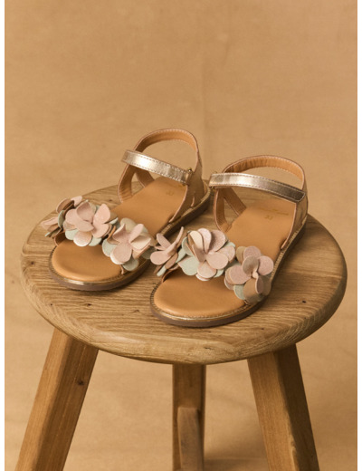Sandales ouvertes à fleurs