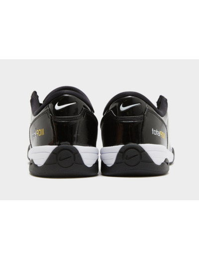 Nike Total 90