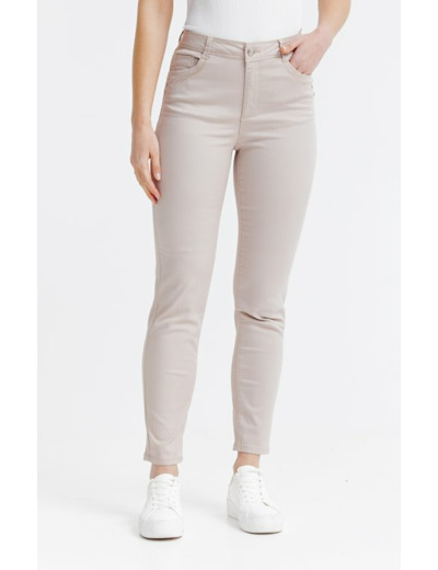 Pantacourt avec boutons fantaisies