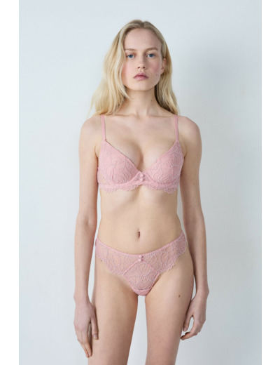 Tanga en dentelle