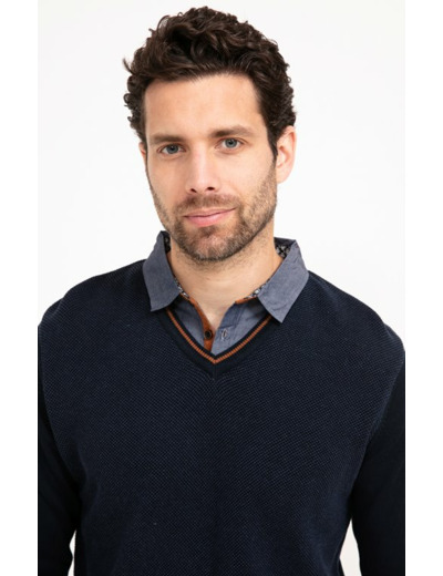 Pull Uni Col V Avec Chemise