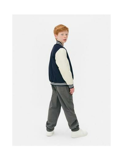 Bomber style universitaire