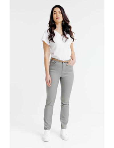 Pantacourt avec broderies