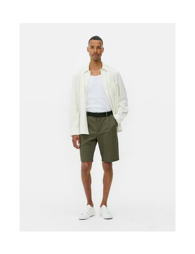 Short chino à braguette boutonnée
