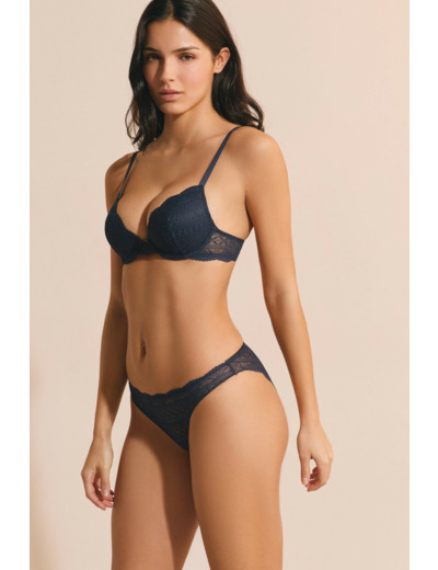 Culotte en dentelle,Culotte en dentelle;${refinementColor}