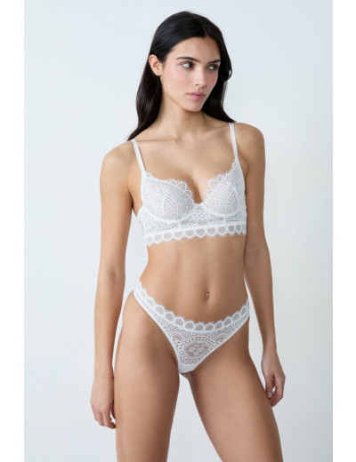 Soutien-gorge corbeille sans coque en dentelle