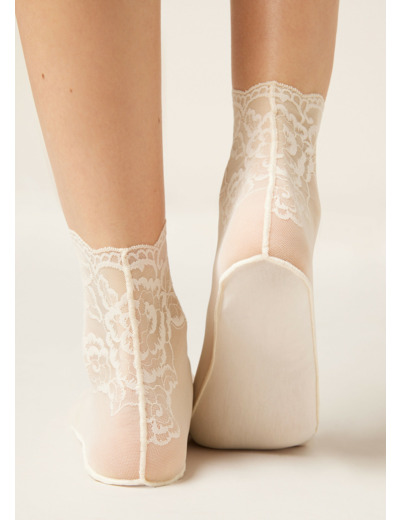 Chaussettes en tulle et dentelle