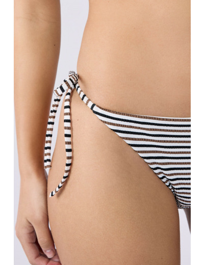 Culotte bikini ficelle bas de maillot à rayures,Culotte bikini ficelle bas de maillot à rayures;${refinementColor}