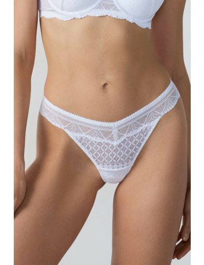 String en dentelle,String en dentelle;${refinementColor}