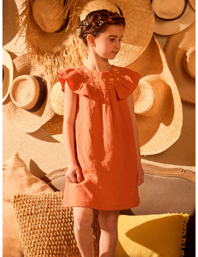 Robe broderies