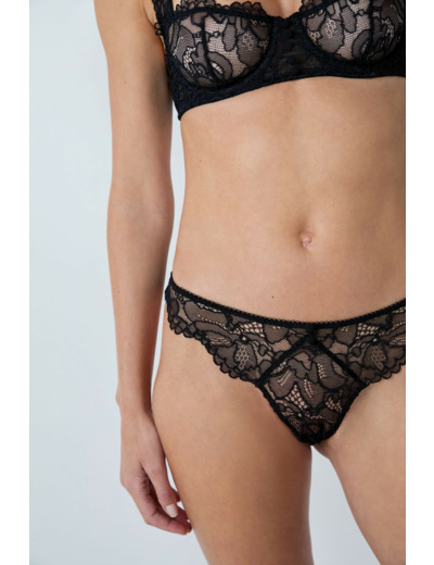 Tanga en dentelle
