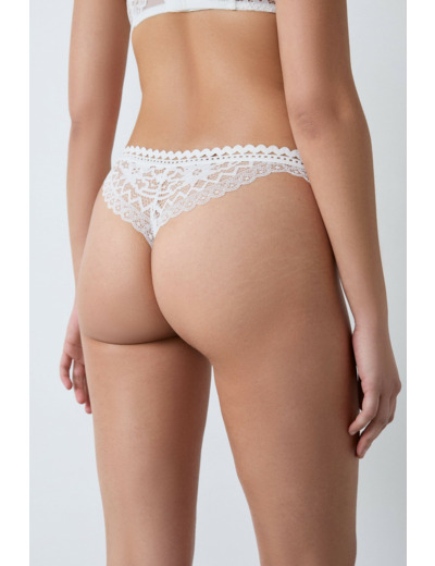 Tanga en dentelle