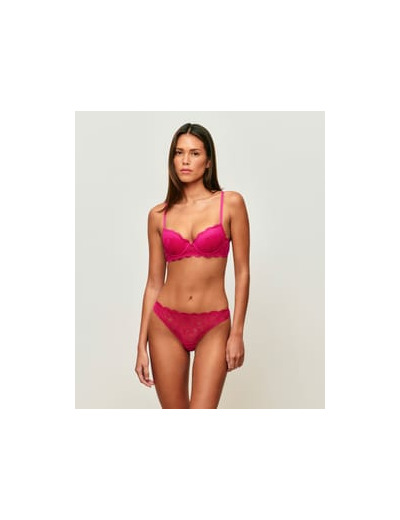 Soutien-gorge ampliforme en dentelle