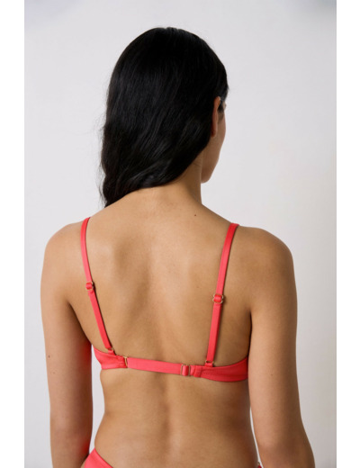 Triangle haut de maillot détail bijou