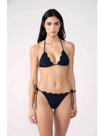 Triangle haut de maillot avec broderies