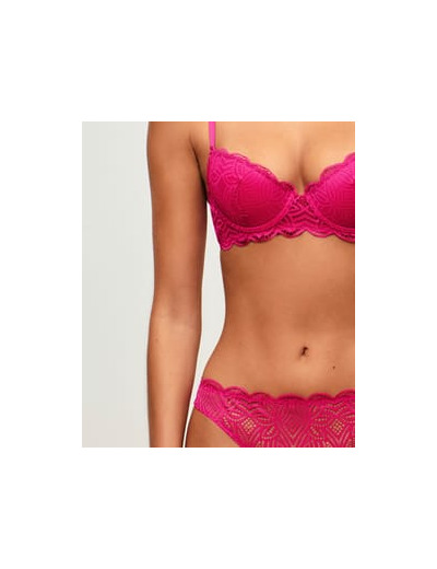 Soutien-gorge ampliforme en dentelle
