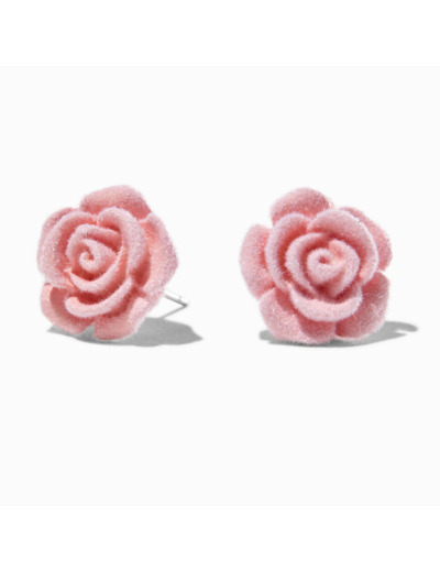 Clous d'oreilles roses veloutés rose sculptée