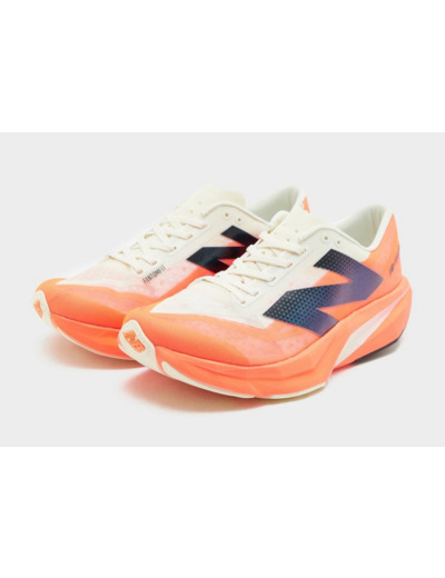 New Balance FuelCell Rebel v4