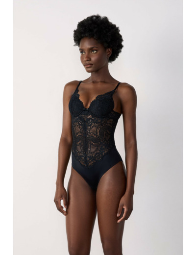Body en dentelle dos ouvert