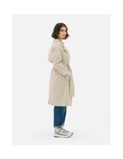 Imperméable à double boutonnage et ceinture