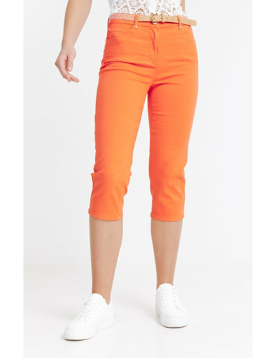 Pantalon coupe corsaire sous les genoux