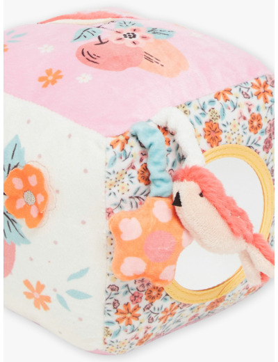 Cube d'activités rose à animation 3D