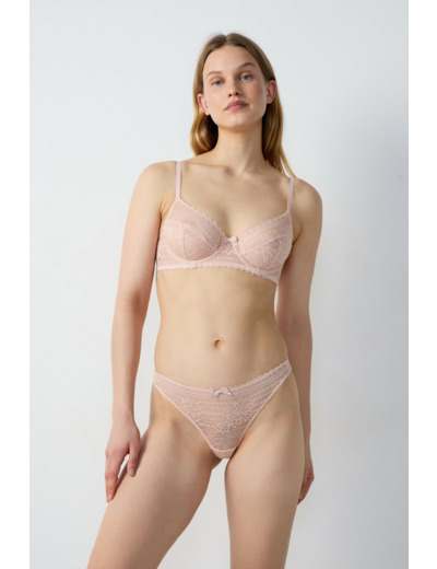 Soutien-gorge corbeille sans coques